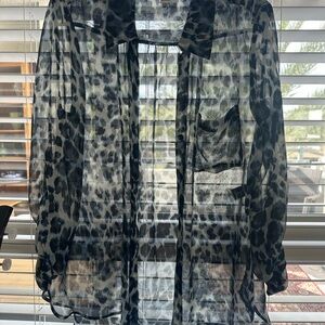 Diane Von Furstenberg Black and Blue Animal Print Blouse 100% silk sz 12